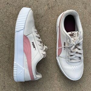 Puma Sneakers